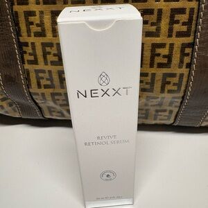 Nexxt Revive Retinol Serum - White